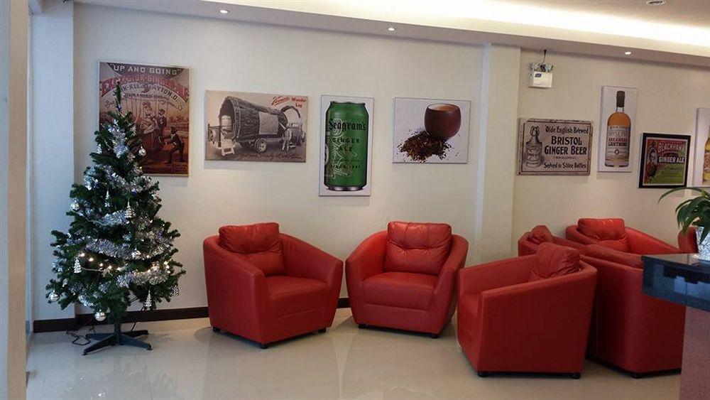 Oyo 373 Mc Ginger House Hotel Patong Екстериор снимка