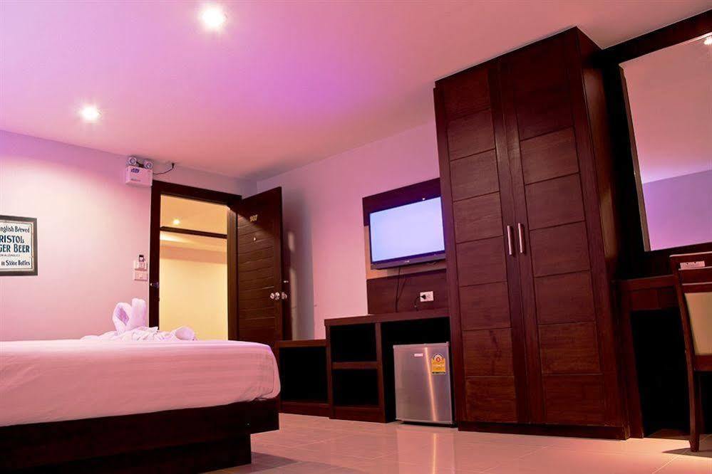 Oyo 373 Mc Ginger House Hotel Patong Екстериор снимка
