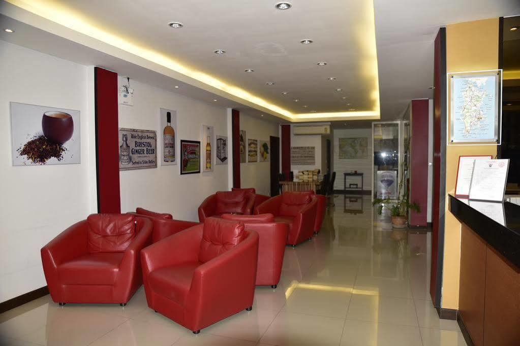 Oyo 373 Mc Ginger House Hotel Patong Екстериор снимка