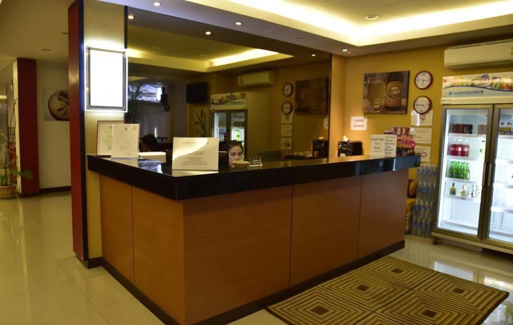 Oyo 373 Mc Ginger House Hotel Patong Екстериор снимка