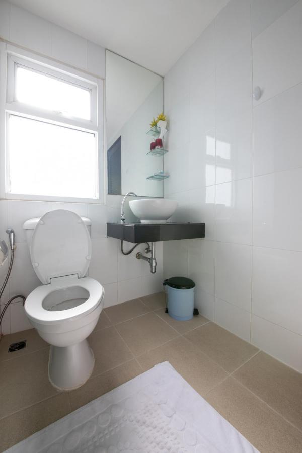 Oyo 373 Mc Ginger House Hotel Patong Екстериор снимка